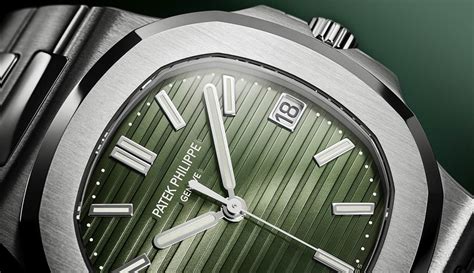 patek philippe nautilus calibre.